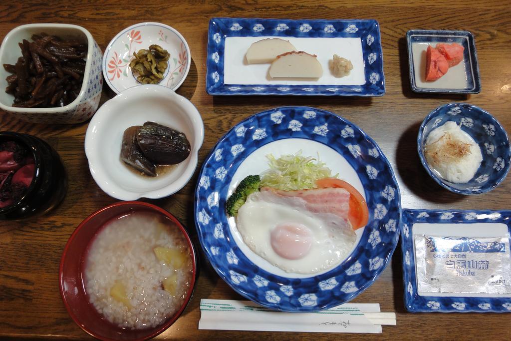 Hakuba Glad Inn Ebisuya Exterior foto